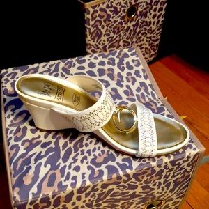 Women’s Dress or Casual Sandals.